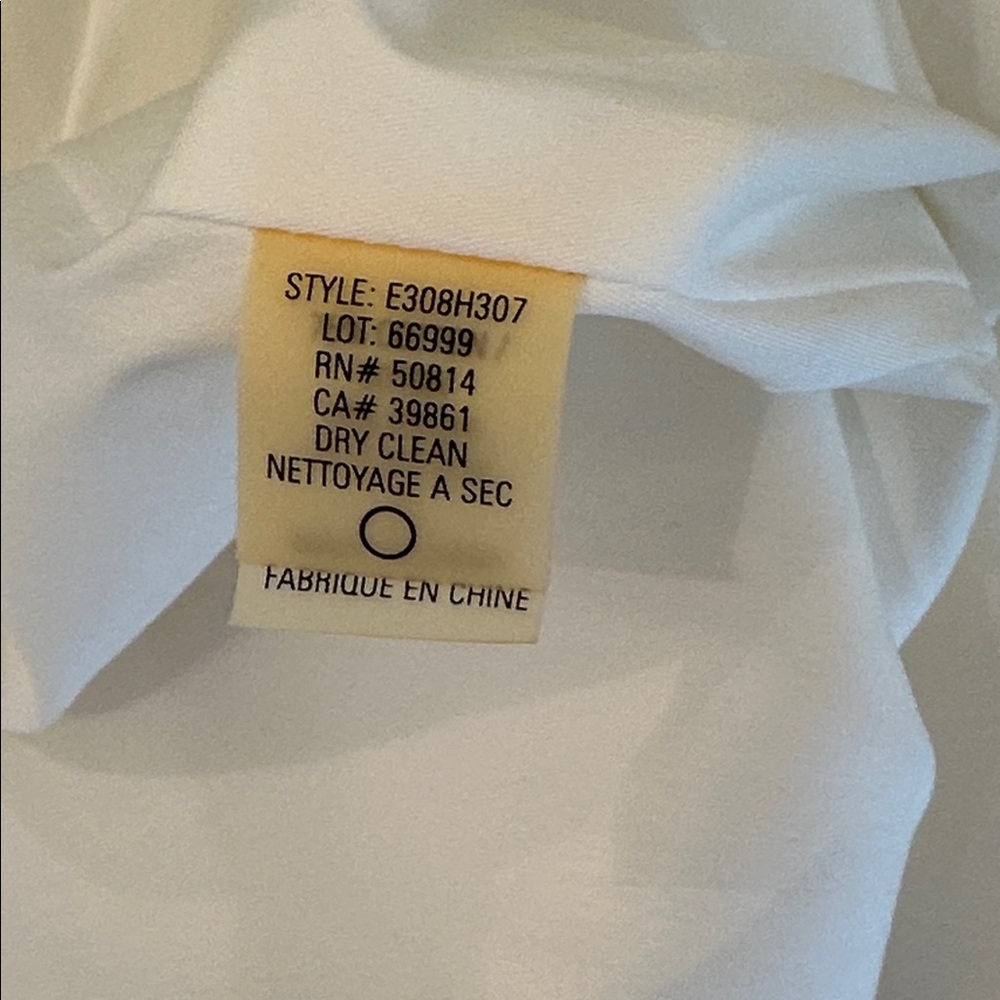 New Elie Tahari White A-Line Skirt. Size 4. - Picture 8 of 9